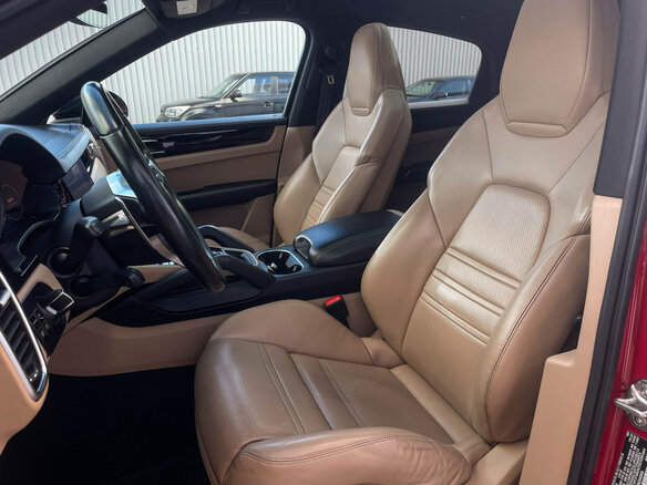 2020 Porsche Cayenne Coupé III, красный, 6549000 рублей - вид 15