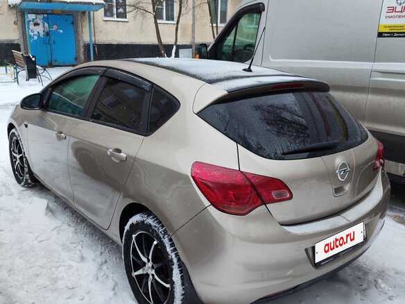 2012 Opel Astra J, золотистый, 870000 рублей - вид 2