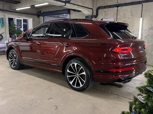 2020 Bentley Bentayga I Рестайлинг, пурпурный, 19500000 рублей - вид 6