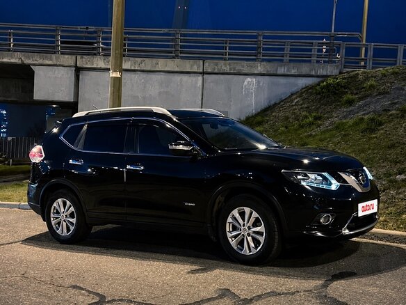 2015 Nissan X-Trail III, чёрный, 1399000 рублей