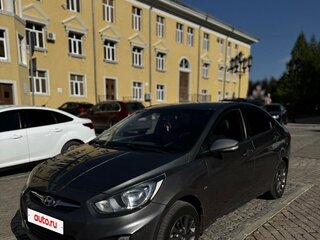 2012 Hyundai Solaris I, серебристый, 650000 рублей, вид 5