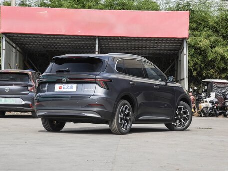 2026 MG 4 EV 53.95 kWh II, серый, 2490000 рублей, вид 4
