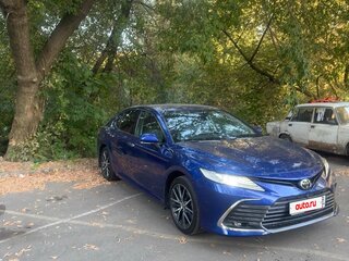 2021 Toyota Camry VIII (XV70), синий, 3700000 рублей, вид 1