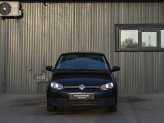 2014 Volkswagen Polo V, чёрный, 429888 рублей, вид 2