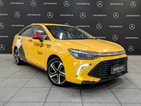 2024 BAIC U5 Plus, жёлтый, 715000 рублей, вид 3