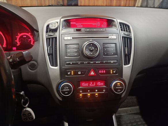 2010 Kia Ceed I, бежевый, 780000 рублей - вид 18