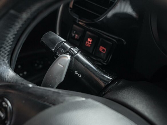 2013 Mitsubishi Outlander II Рестайлинг, серебристый, 1180000 рублей - вид 6