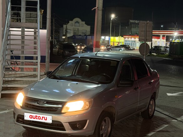 2013 Lada (ВАЗ) Granta I, серебристый, 350000 рублей