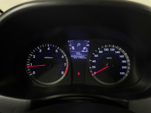 2011 Hyundai Solaris I, фиолетовый, 835000 рублей - вид 11