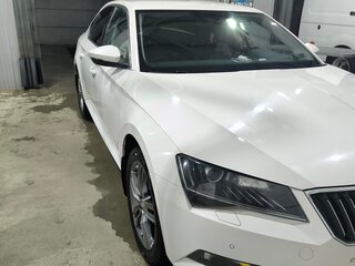 2017 Skoda Superb III, белый, 2300000 рублей, вид 3