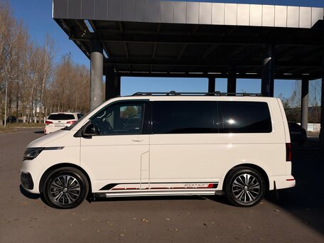 2020 Volkswagen Multivan T6 Рестайлинг, белый, 5990000 рублей, вид 5