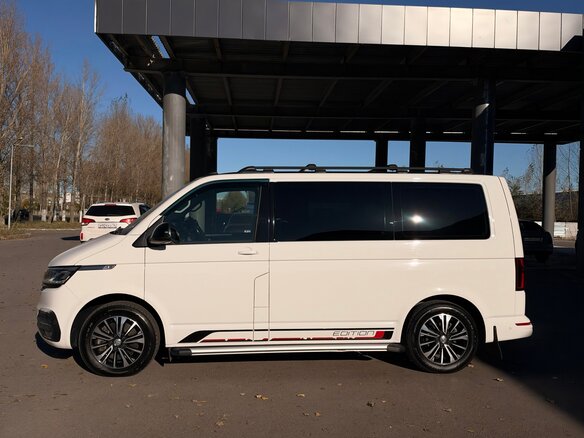 2020 Volkswagen Multivan T6 Рестайлинг, белый, 5990000 рублей - вид 4