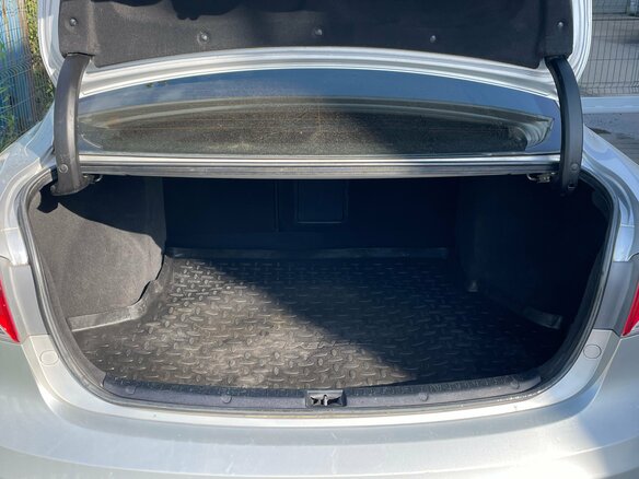 2010 Toyota Avensis III, серебристый, 755000 рублей - вид 9