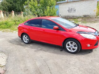 2013 Ford Focus III, красный, 995000 рублей, вид 5