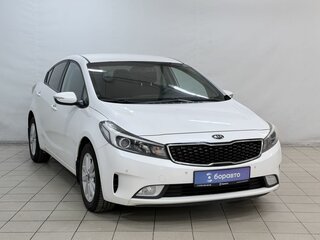2018 Kia Cerato III Рестайлинг (Classic), белый, 1385000 рублей, вид 2