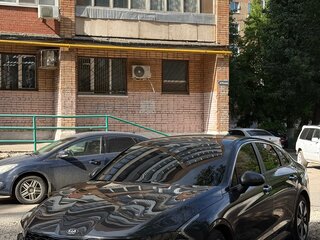2020 Kia K5 III, серый, 2300000 рублей, вид 1