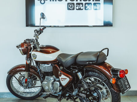 2025 Royal Enfield Classic 350, белый, 502000 рублей, вид 3