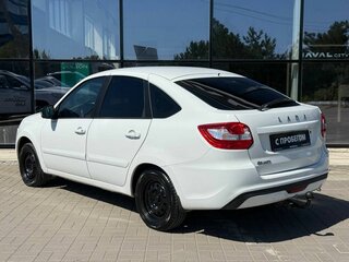 2019 Lada (ВАЗ) Granta I Рестайлинг, белый, 460000 рублей, вид 3