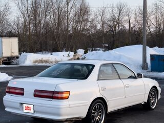 1996 Toyota Mark II VIII (X100), белый, 850000 рублей, вид 4