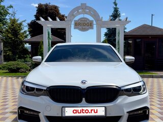 2018 BMW 5 серии 520i VII (G30/G31/G38), белый, 3300000 рублей, вид 2