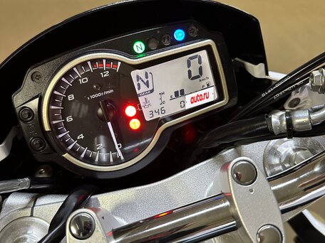 2012 Suzuki GSR 750, белый, 620000 рублей, вид 4