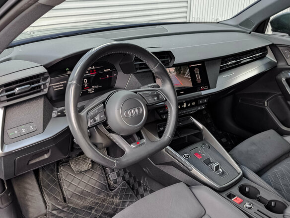 2022 Audi A3 Sportback 35 TFSI IV (8Y), зелёный, 2965000 рублей - вид 14