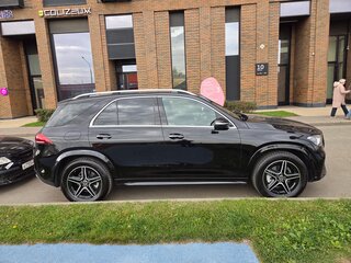 2022 Mercedes-Benz GLE 300 d II (V167), чёрный, 5800000 рублей, вид 4