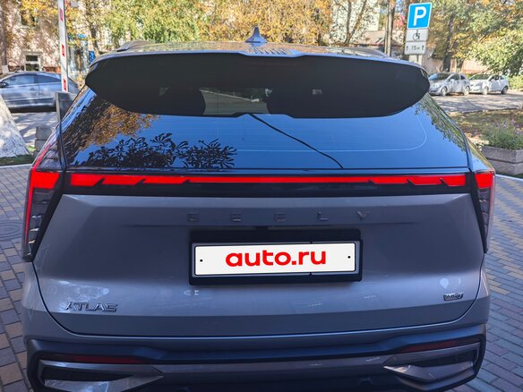 2024 Geely Atlas II, серый, 2850000 рублей - вид 5