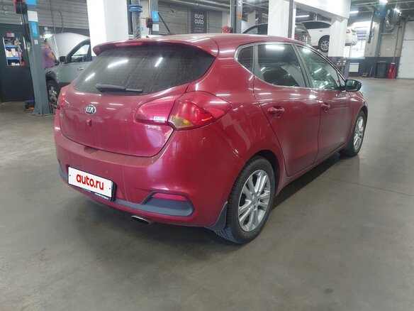 2014 Kia Ceed II, красный, 950000 рублей - вид 3