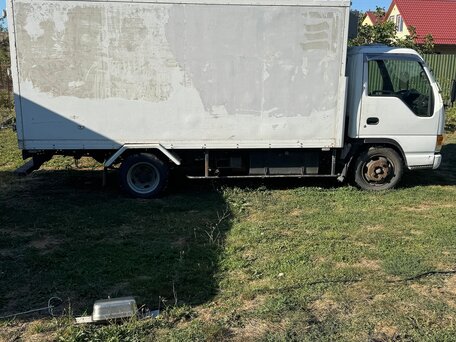 1998 Isuzu Elf (N-series), белый, 900000 рублей, вид 2