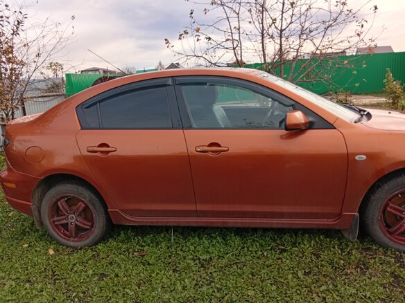 2006 Mazda 3 I (BK) Рестайлинг, оранжевый, 150000 рублей - вид 5