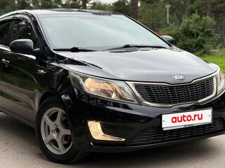 2013 Kia Rio 4-speed III, чёрный, 620000 рублей, вид 1