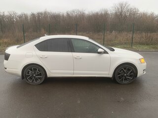 2014 Skoda Octavia III (A7), белый, 1150000 рублей, вид 4