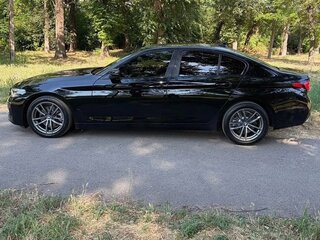 2020 BMW 5 серии 520i VII (G30/G31/G38) Рестайлинг, чёрный, 3300000 рублей, вид 3