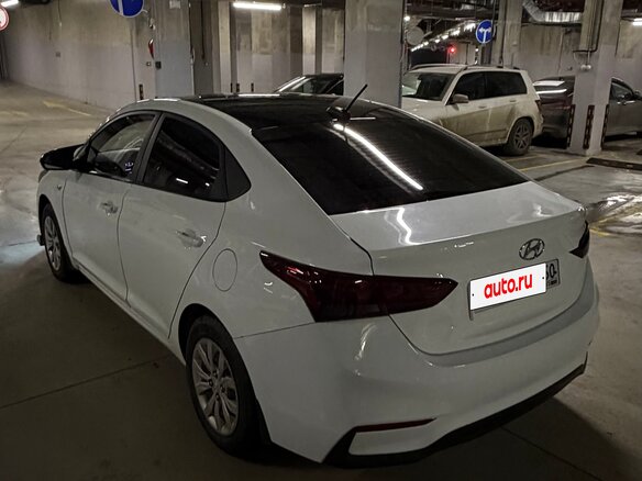 2018 Hyundai Solaris II, белый, 600000 рублей - вид 9