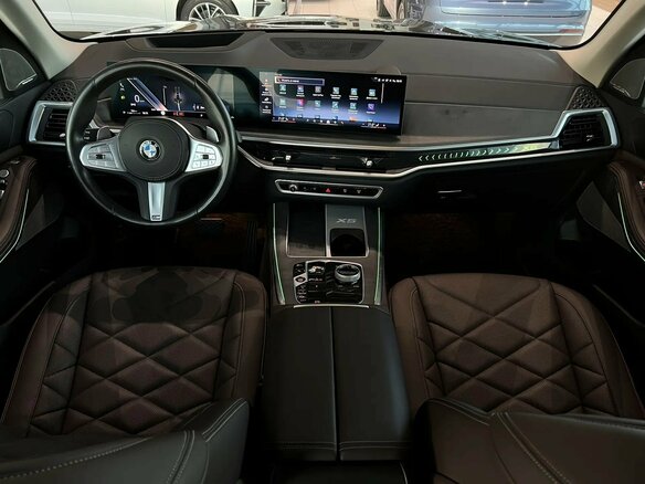 2025 BMW X5 Long 30Li IV (G05/G18) Рестайлинг, чёрный, 8995000 рублей - вид 17