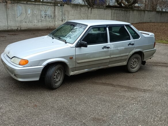 2009 Lada (ВАЗ) 2115, серебристый, 160000 рублей - вид 4