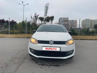 2010 Volkswagen Polo V, белый, 500000 рублей, вид 4