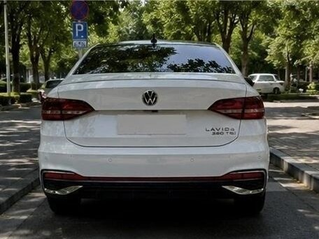 2022 Volkswagen Lavida III Рестайлинг, белый, 1680000 рублей, вид 4