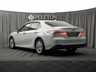 2018 Toyota Camry VIII (XV70), белый, 2700000 рублей, вид 4