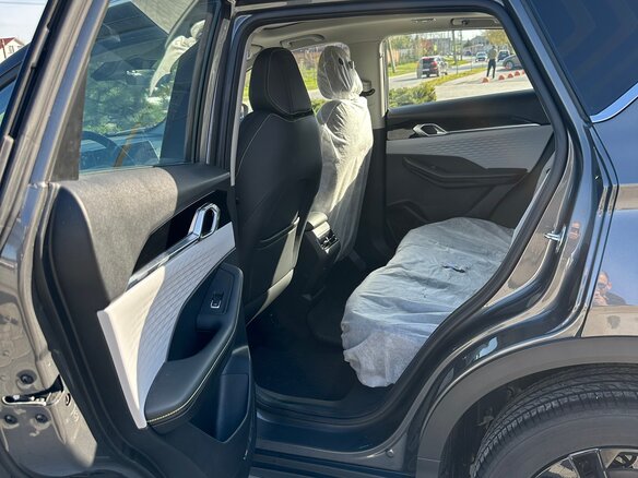 2023 Geely Coolray (Binyue Cool) I Рестайлинг, серый, 2280000 рублей - вид 17