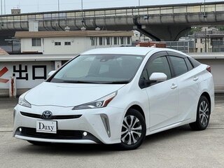 2022 Toyota Prius IV Рестайлинг (XW50), белый, 1470007 рублей, вид 1