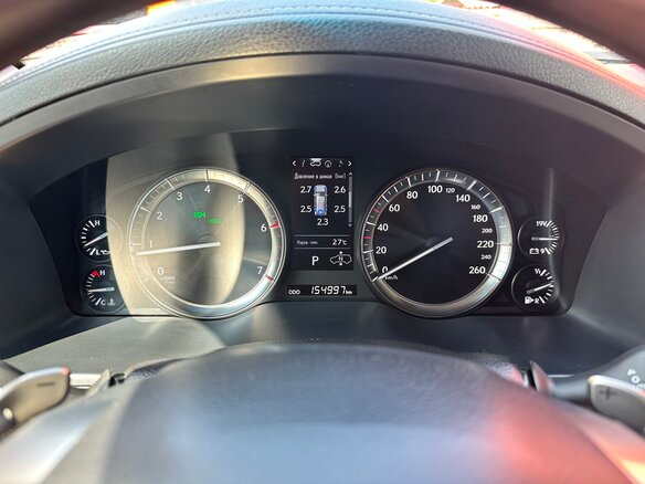2015 Lexus LX 570 III Рестайлинг 2, синий, 6650000 рублей - вид 9