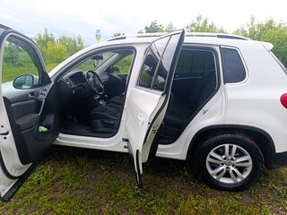 2013 Volkswagen Tiguan I Рестайлинг, белый, 1350000 рублей, вид 3