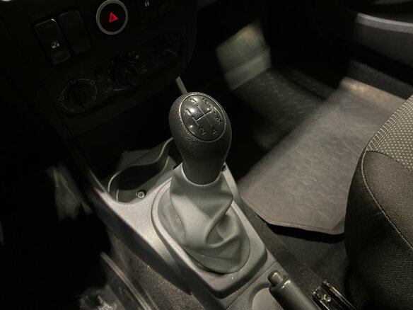 2016 LADA (ВАЗ) Largus, серебристый, 600000 рублей - вид 8