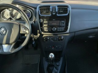2017 Renault Sandero Stepway II, золотистый, 960000 рублей, вид 3