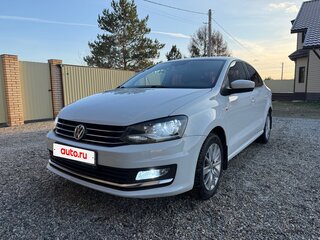 2018 Volkswagen Polo V Рестайлинг, белый, 1230000 рублей, вид 1