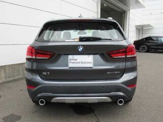 2022 BMW X1 18i sDrive II (F48) Рестайлинг, серебристый, 1950000 рублей, вид 4