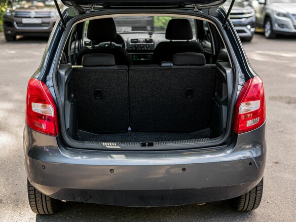 2014 Skoda Fabia II Рестайлинг, серый, 590000 рублей - вид 12