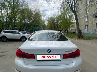 2017 BMW 5 серии 520i VII (G30/G31/G38), белый, 2600000 рублей, вид 3